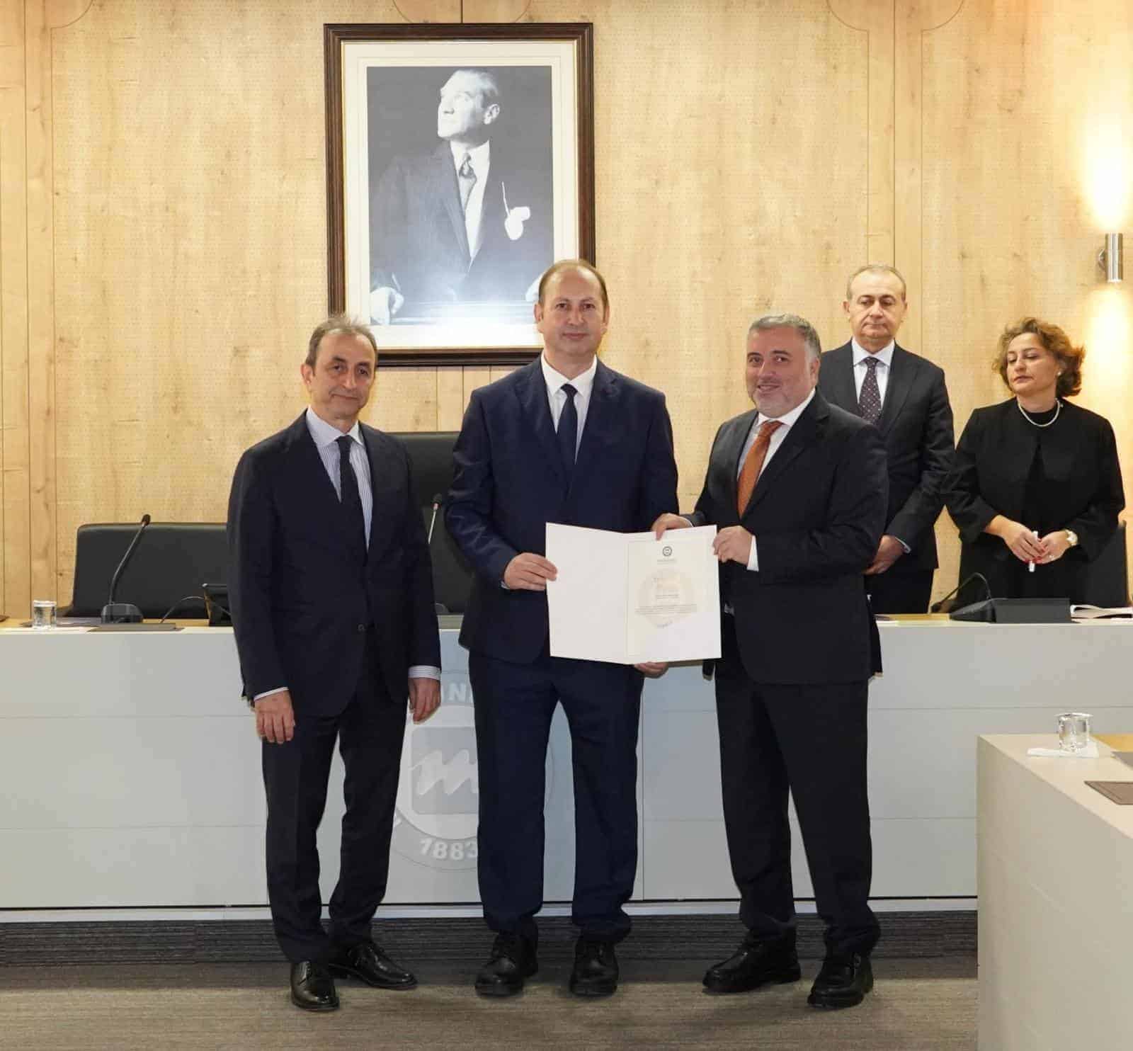 Marmara Üniversitesi Rektörü Prof. Dr. Okur’dan Başarılı Akademisyenlere Kutlama