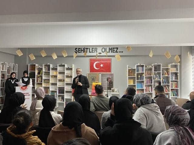 Şehit Mansur Cansız Anadolu İmam Hatip Lisesi’nde Mâvera Yolu Şiir Dinletisi Kültürel Bağları Güçlendirdi