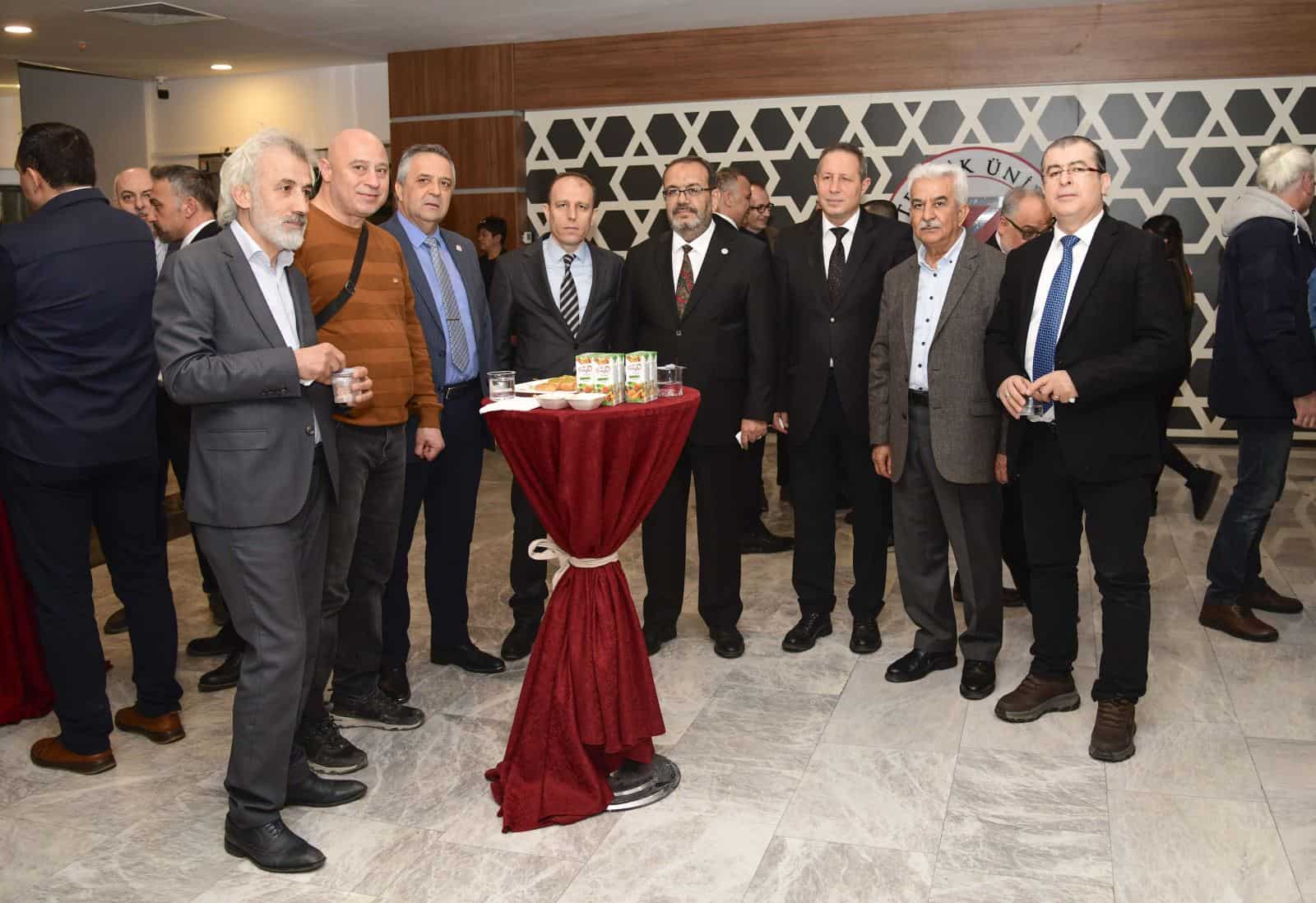 Konya Teknik Üniversitesi’nde Akademik ve İdari Kadro Bayramlaşma Töreninde Buluştu