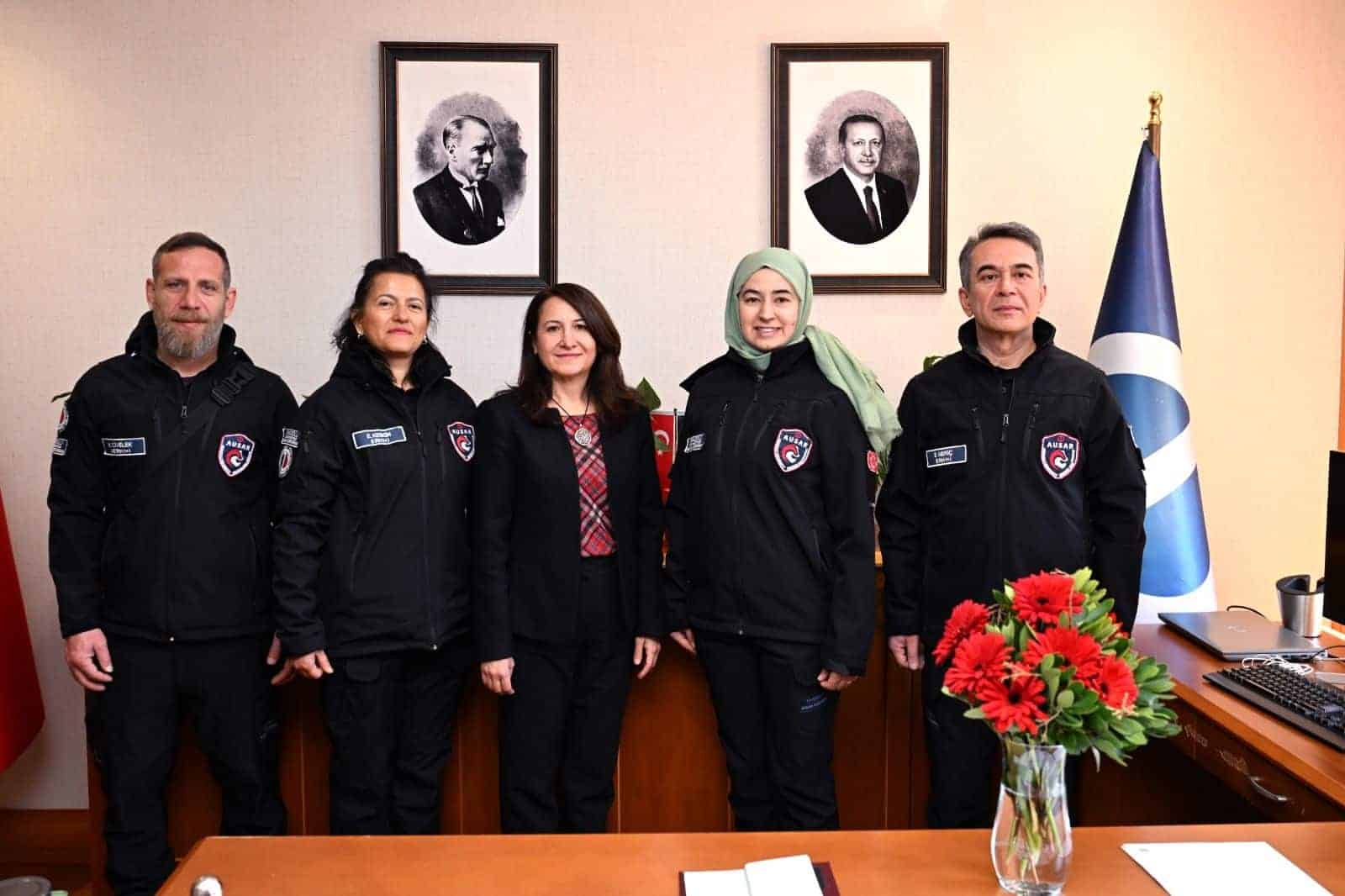 AUSAR Ekibi, Dünya Kadınlar Günü'nde Rektör Yardımcısı Prof. Dr. Serpil Koçdar’ı Ziyaret Etti