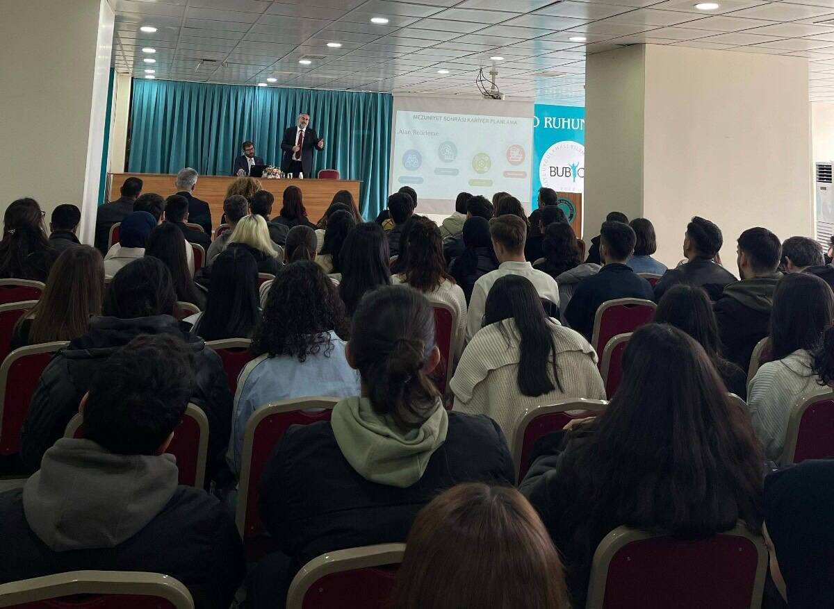 Balıkesir Üniversitesi’nde Uluslararası Ticaret Üzerine Deneyim Paylaşımı Etkinliği Gerçekleşti