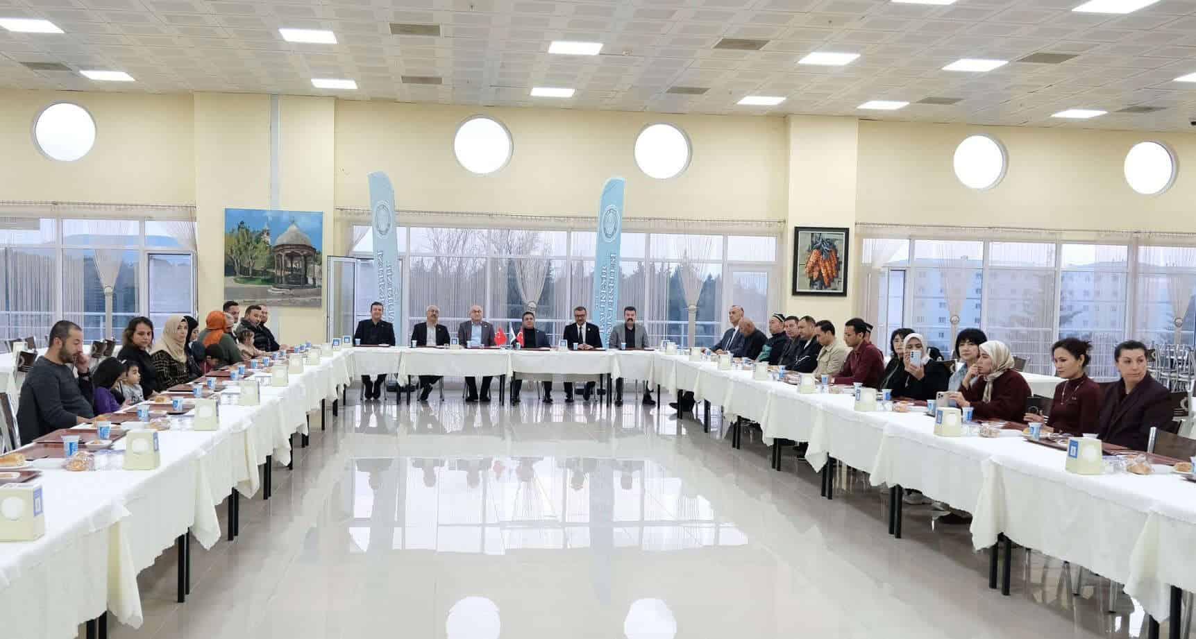 Balıkesir Üniversitesi'nde Şehit Yakınları ve Gaziler İçin Anlamlı İftar Programı Düzenlendi