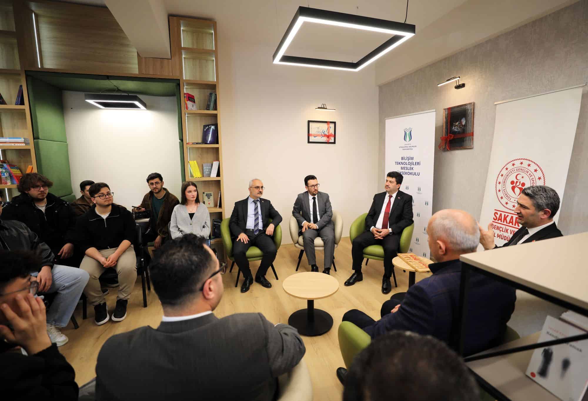 SUBÜ Bilişim Teknolojileri MYO’da Genç Ofis Açılarak Öğrencilere Sosyal ve Kültürel Alanlar Sunuldu