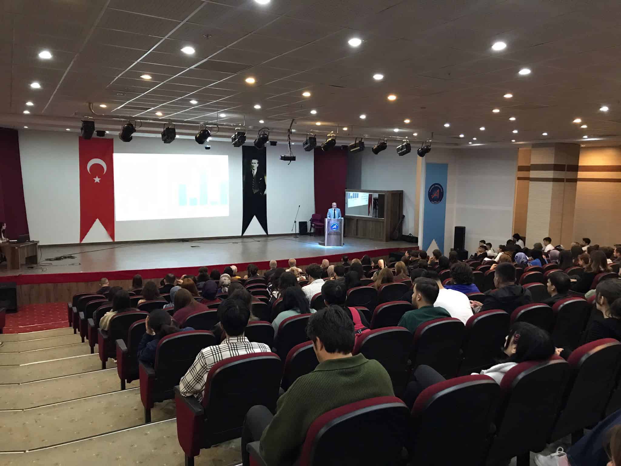 Akdeniz Üniversitesi Eğitim Fakültesinde 18 Mart Şehitleri Törenle Anıldı