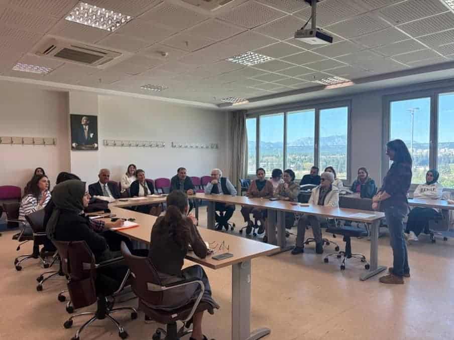 Akdeniz Üniversitesi Eğitim Fakültesi’nde Q Metodolojisi Eğitimi Gerçekleştirildi