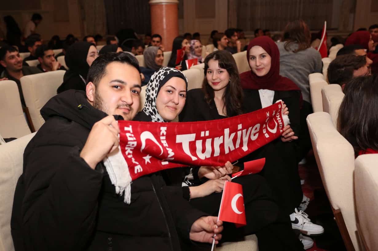 Gazi Üniversitesi Öğrencileri Türkiye–Romanya Maçında Milli Takıma Destek İçin Bir Araya Geldi