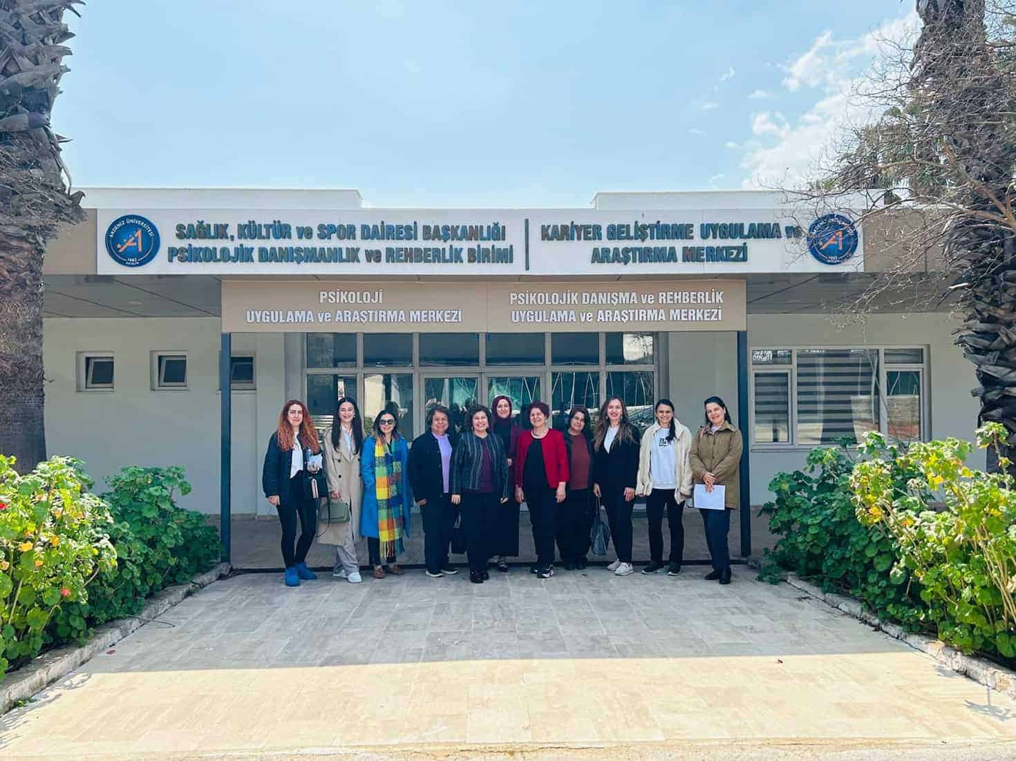 Akdeniz Üniversitesi Kadın Akademisyenlere Yönelik Öz Temas Atölyesi Düzenledi