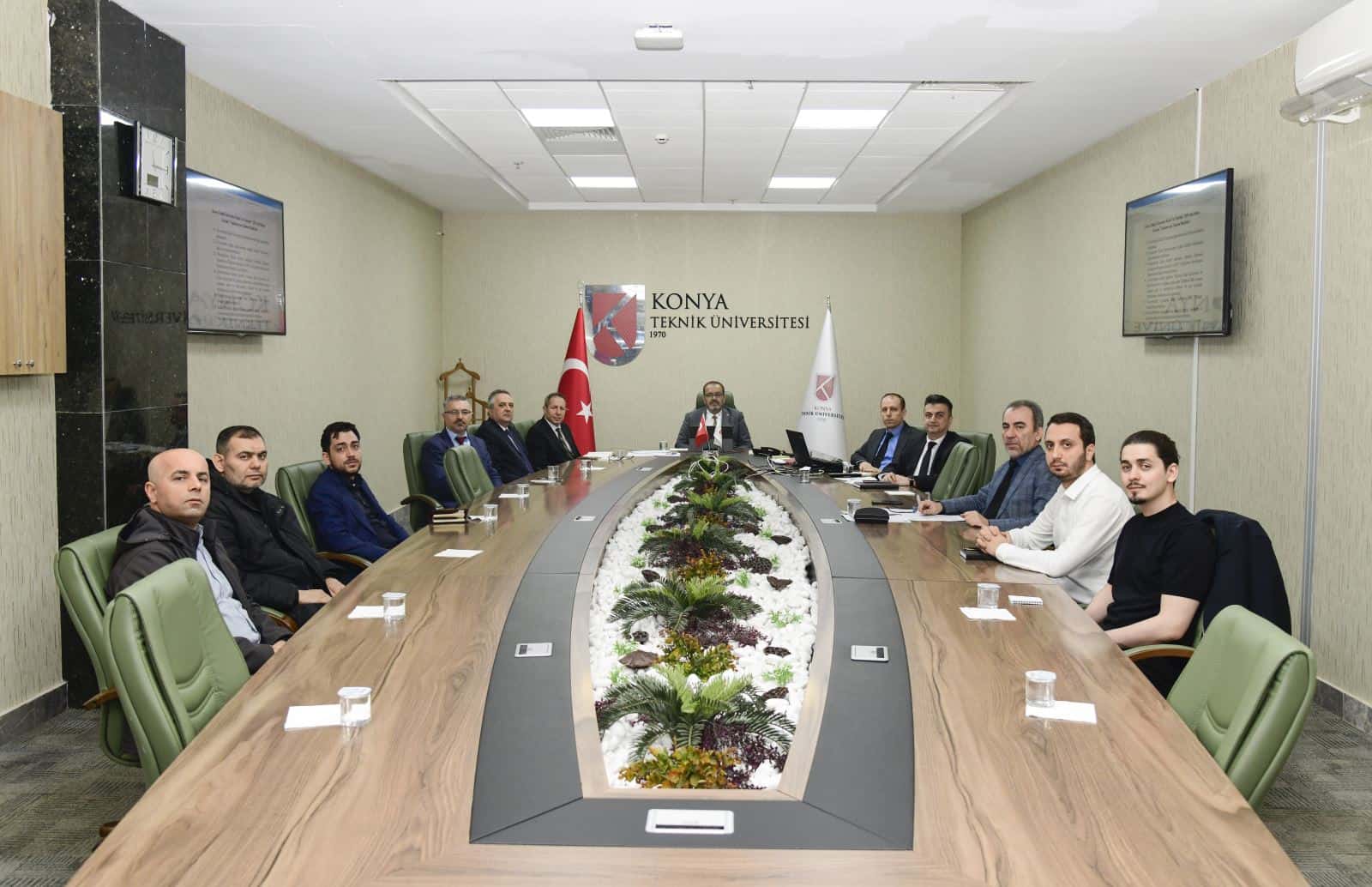 Kalite Üst Yönetimi 2025 Değerlendirme Toplantısında Kurumsal İyileştirme Adımları Belirlendi