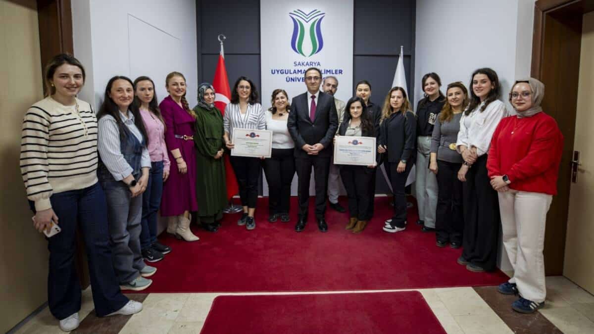 SUBÜ'de Engelsiz Üniversite Bayrak Ödülleri İçin Adaylık Belgeleri Birimlere Sunuldu