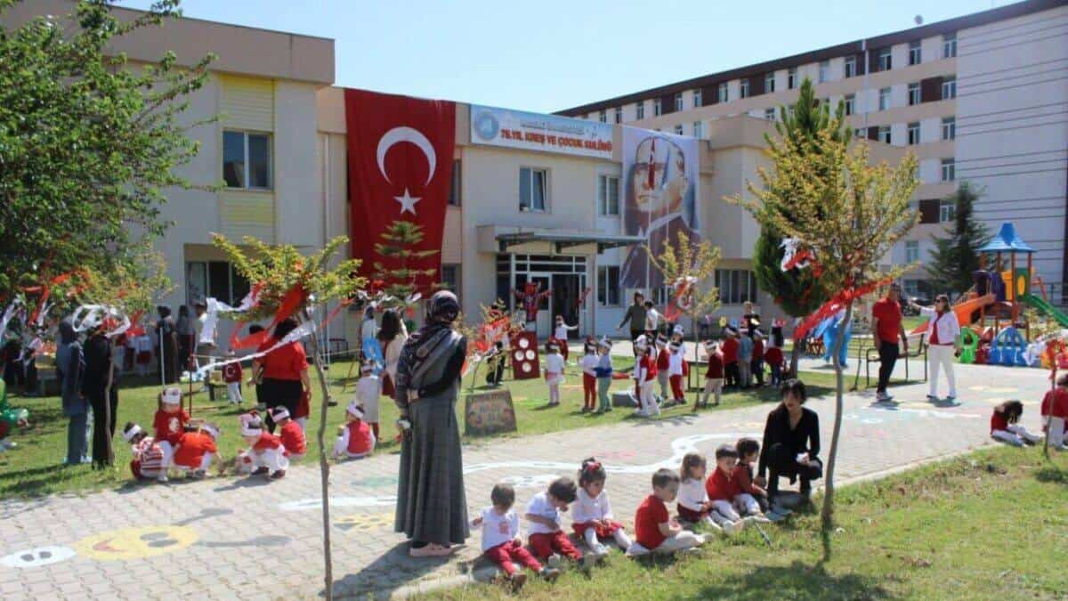 Akdeniz Üniversitesi 75. Yıl Kreş ve Çocuk Kulübü’nde 23 Nisan Renkli Etkinliklerle Kutlandı