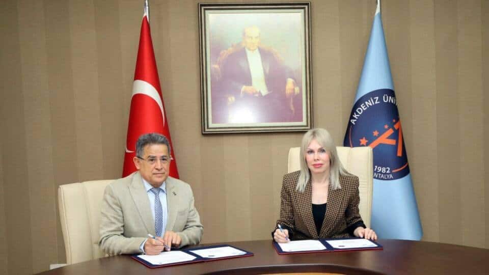 Akdeniz Üniversitesi ve Göynük Fen Lisesi Arasında 4 Yıllık Eğitim Protokolleri Hayata Geçiyor