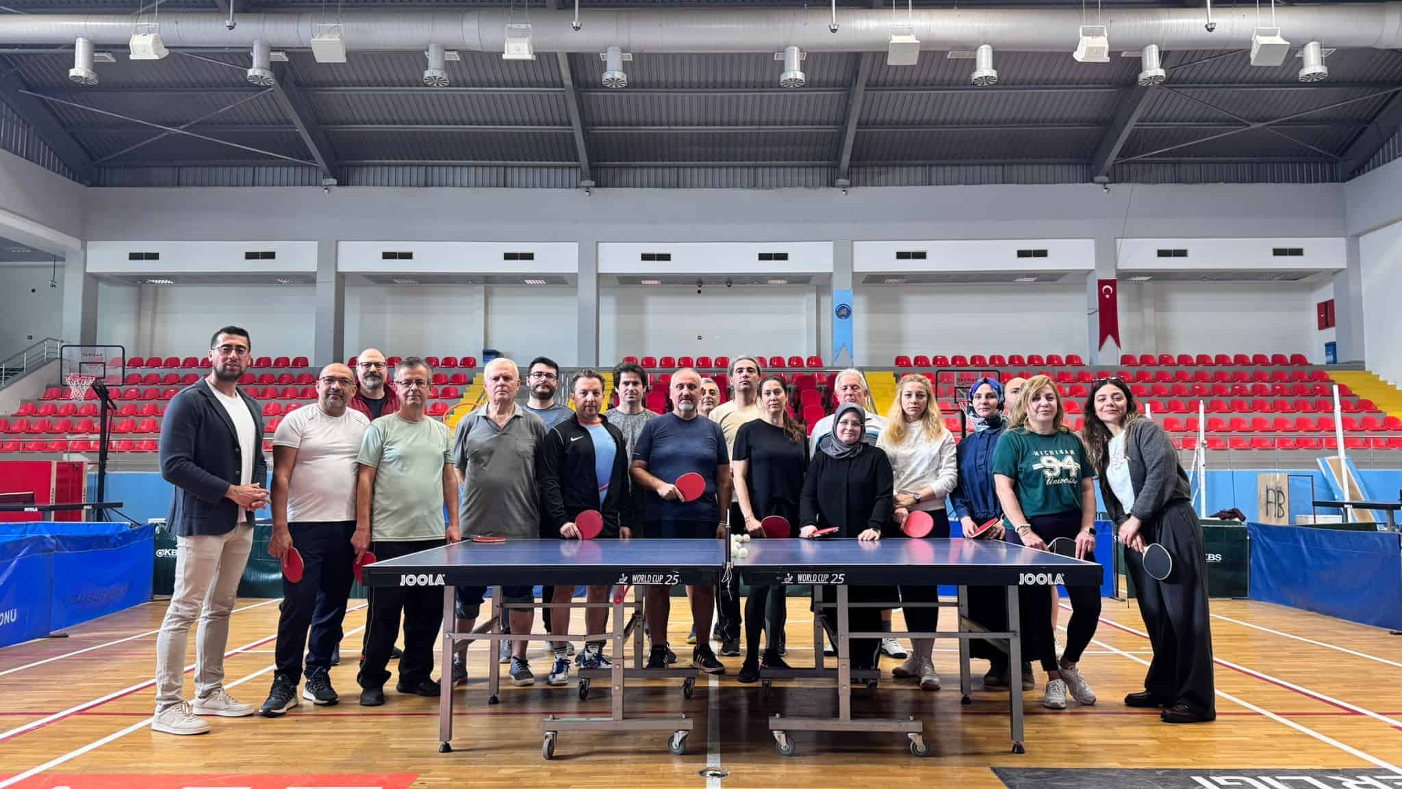 Akdeniz Üniversitesi'nde Personel İçin Düzenlenen Masa Tenisi Turnuvası Sonuçlandı