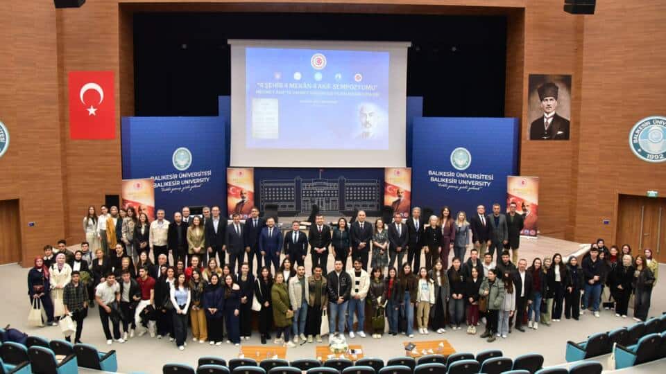 Balıkesir Üniversitesi’nde Mehmet Akif Ersoy ve Milli Mücadele Paneli Yoğun İlgi Gördü