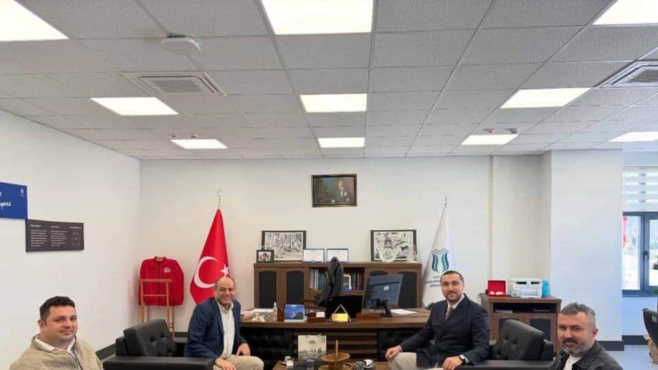 Gümüşova MYO Yöneticileri, Kurumsal İş Birliği İçin Okulumuzu Ziyaret Etti