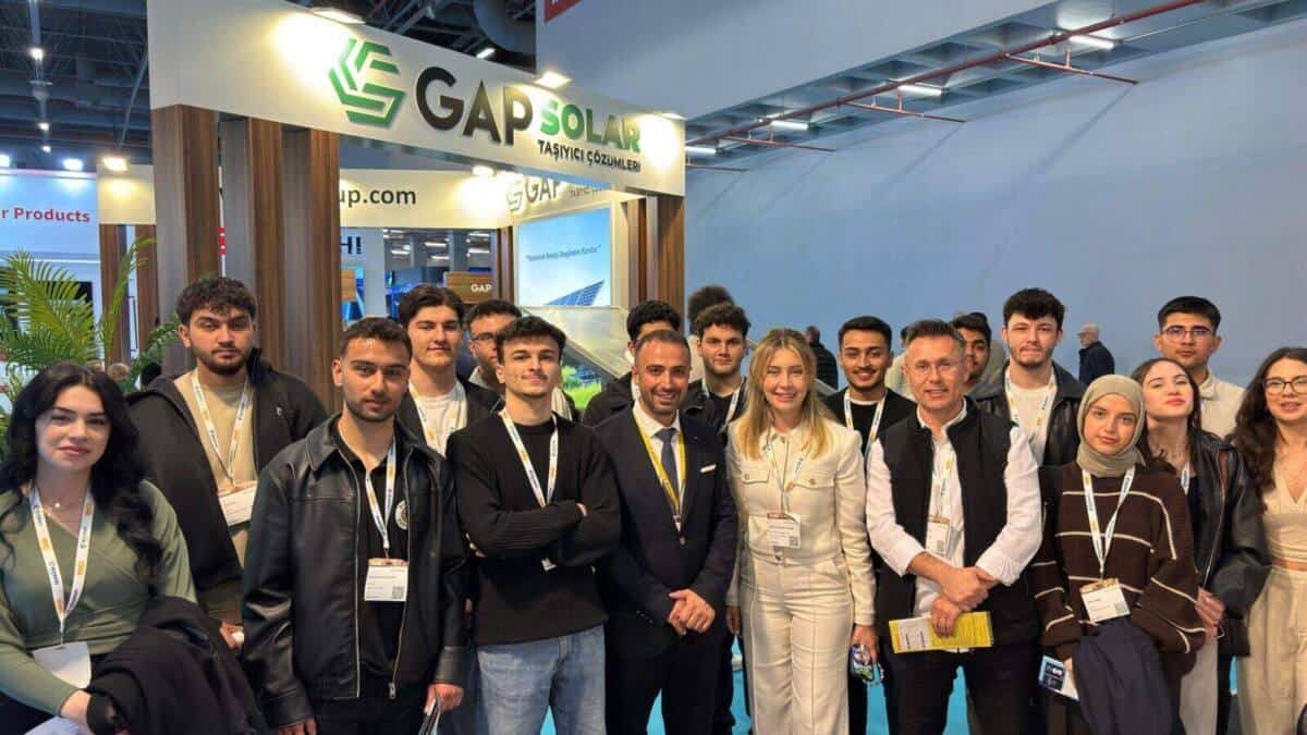 Elektrik ve Enerji Bölümü Öğrencileri SOLAREX 2026 Fuarında Sektörel Gelişmeleri Takip Etti