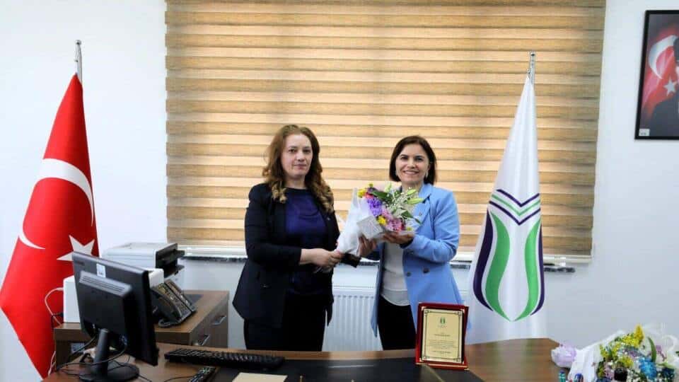 SUBÜ Sağlık Bilimleri Fakültesi'nde Dekanlık Görevine Prof. Dr. Feride Taşkın Yılmaz Başladı