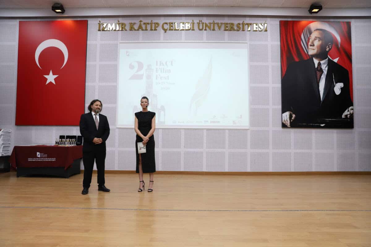 İzmir Kâtip Çelebi Üniversitesi 2. Film Festivali’nde Kültürel Miras Temasıyla Ödüller Sahiplerini Buldu