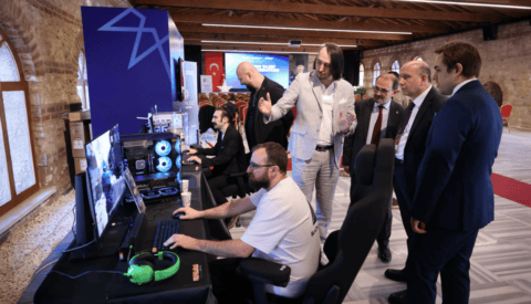 OECD Heyeti Yıldız Teknik Üniversitesi’nde Genç Girişimcilerle Bir Araya Geldi