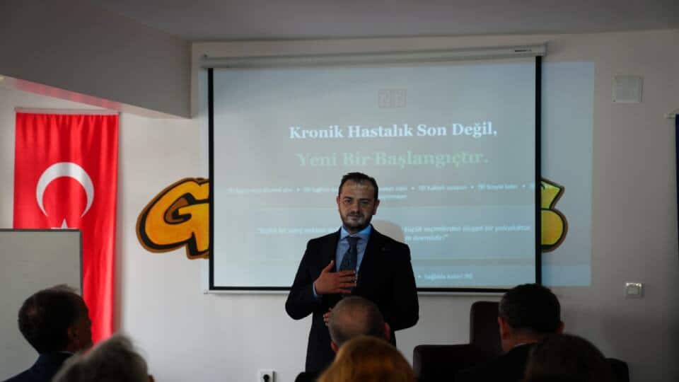 Sakarya Üniversitesi'nde Yaşam Boyu Öğrenenler Akademisi Katılımcılara Kapılarını Açtı