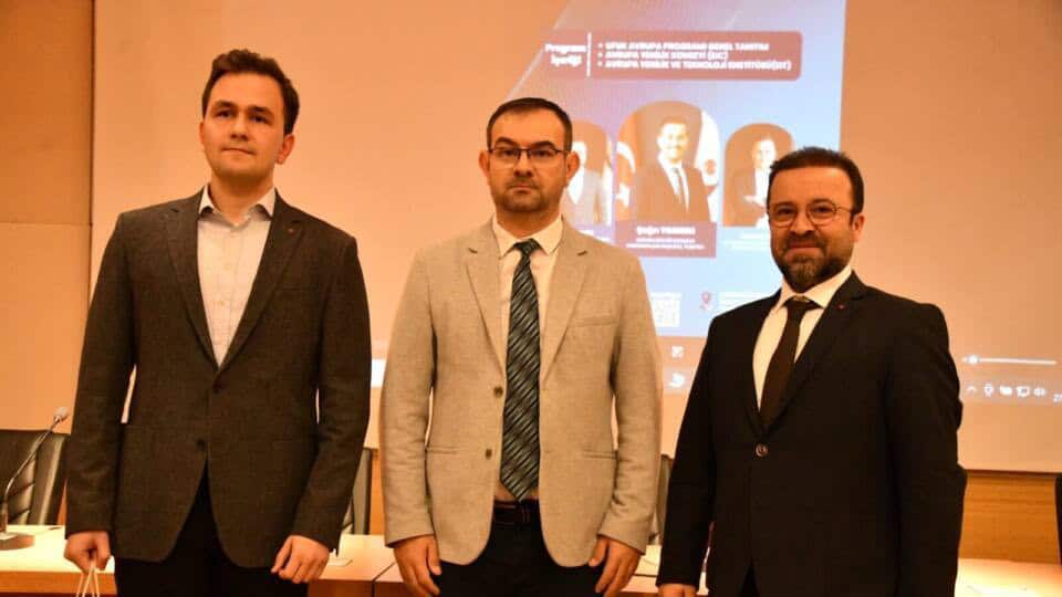 Sakarya Üniversitesi’nde Ufuk Avrupa Programı Bilgi Günü: Araştırmacı ve Girişimcilere AB Fonları Anlatıldı