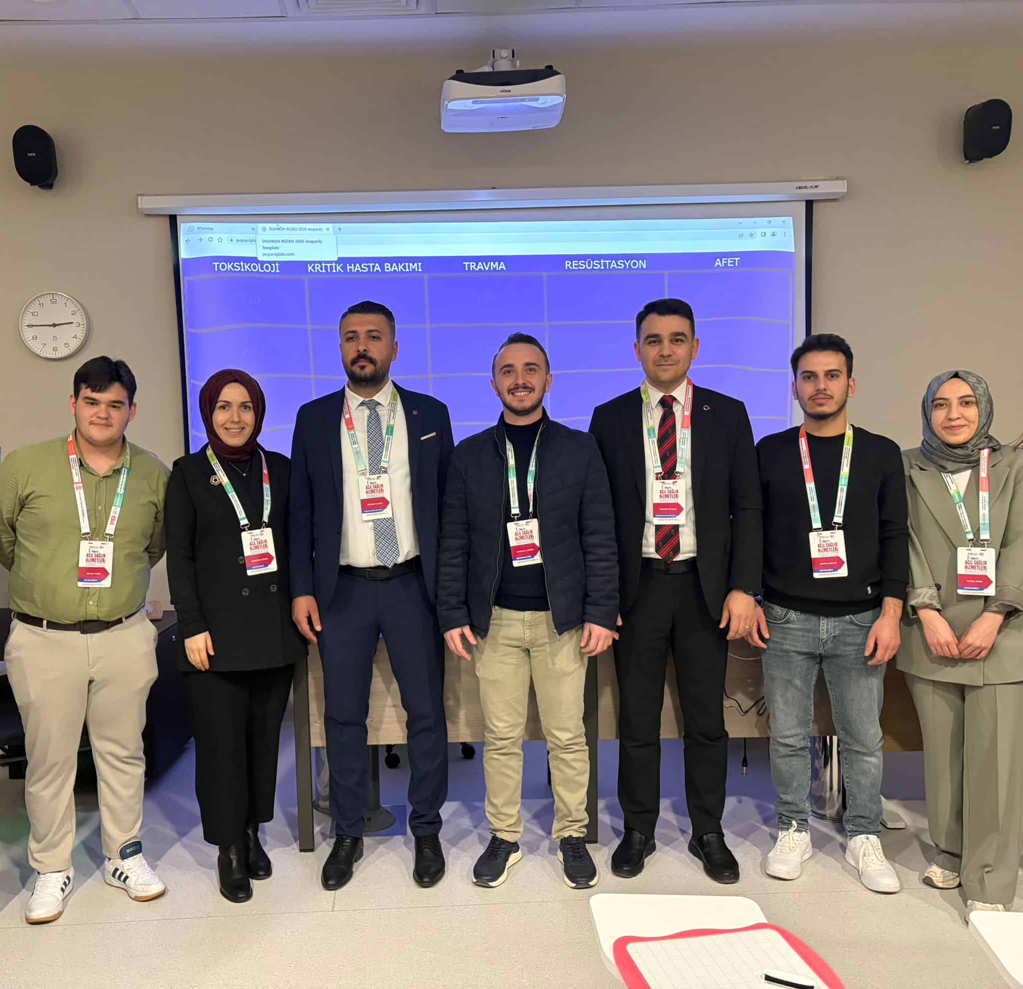 SUBÜ Paramedik Öğrencileri Acil Sağlık Hizmetleri Kongresi’nde Çifte Birincilik Kazandı