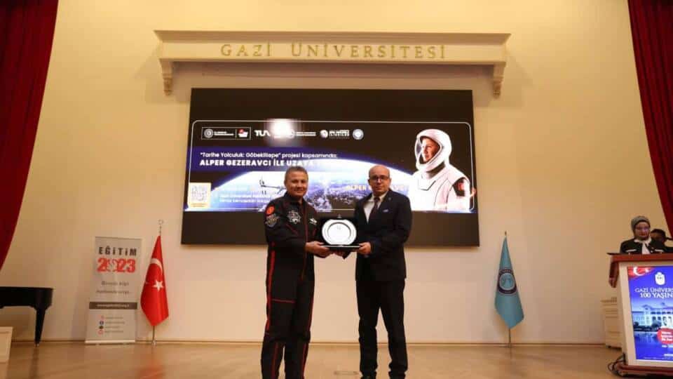 Göbeklitepe Projesi Kapsamında Alper Gezeravcı ile Uzaya Yolculuk Söyleşisi Üniversitede Gerçekleşti