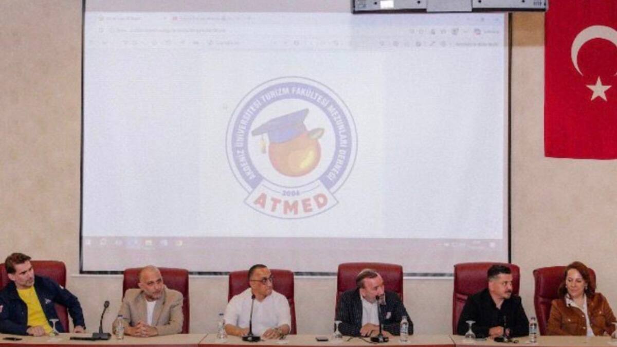 Akdeniz Üniversitesi’nde Turizm Fakültesi Mezunları ve Öğrencileri Birlikte Deneyim Paylaştı