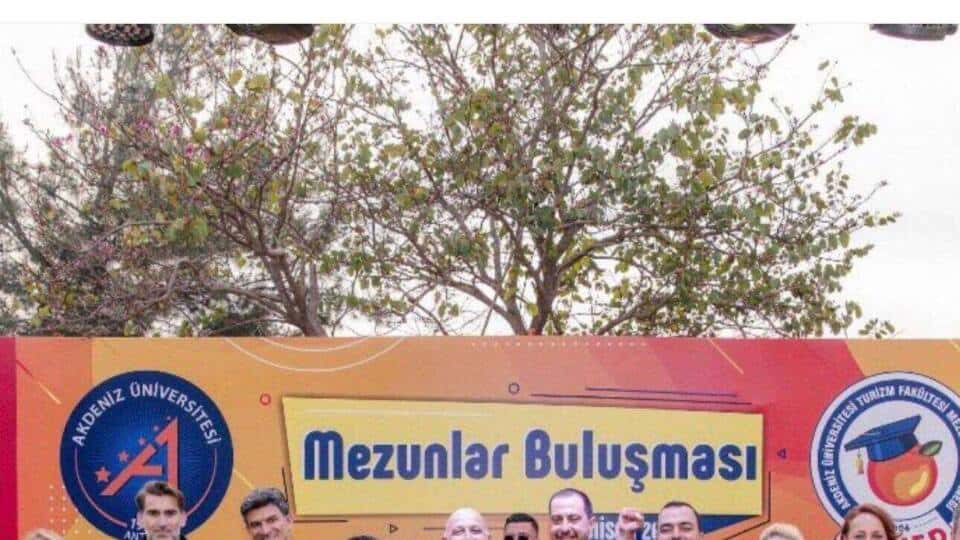 Akdeniz Üniversitesi'nde Turizm Fakültesi Mezunları ve Öğrencileri Birlikte Deneyim Aktardı