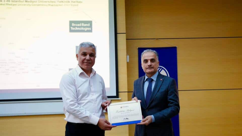 Sakarya Üniversitesi’nde Dijitalleşme ve Ulusal Güvenlik Alanında Güncel Gelişmeler Konuşuldu